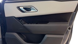 2026 (75) LAND ROVER RANGE ROVER VELAR 2.0 D200 MHEV Dynamic SE 5dr Auto 5293505