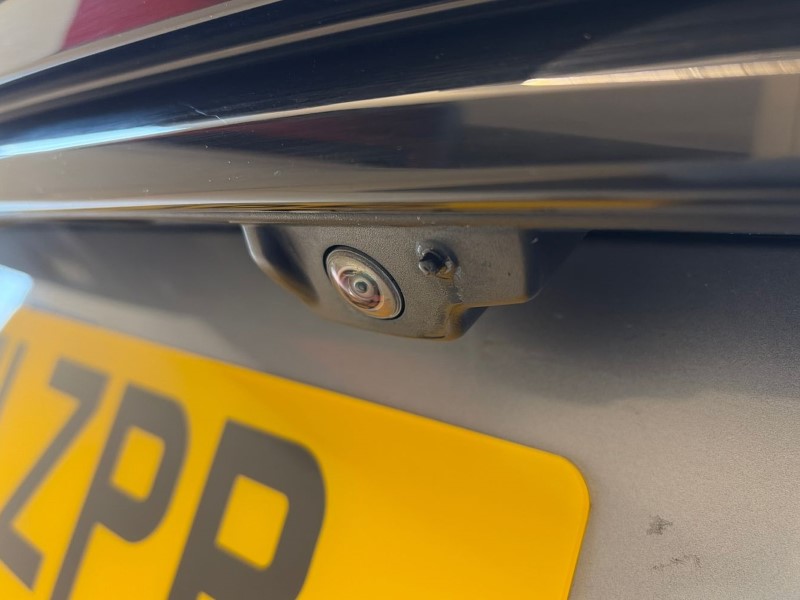 2021 (71) LAND ROVER RANGE ROVER VELAR 2.0 D200 Edition 5dr Auto 5039564