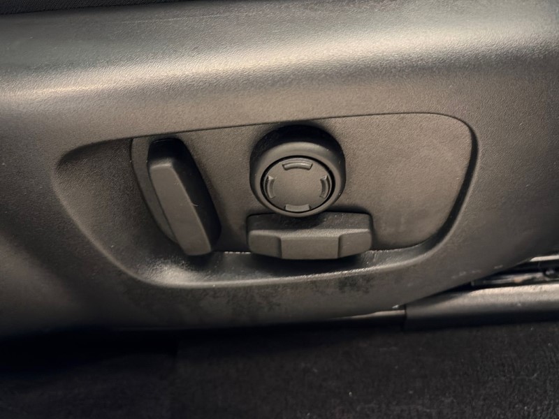 2021 (71) LAND ROVER RANGE ROVER VELAR 2.0 D200 Edition 5dr Auto 5039545