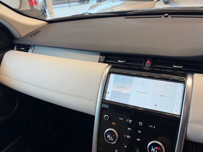 2022 (71) LAND ROVER DISCOVERY SPORT 1.5 P300e R-Dynamic HSE 5dr Auto [5 Seat] 5034564