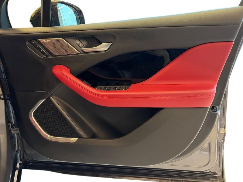 2022 (71) JAGUAR I-PACE 294kW EV400 HSE Black 90kWh 5dr Auto 11kW Charger 5037526