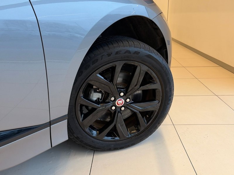2022 (71) JAGUAR I-PACE 294kW EV400 HSE Black 90kWh 5dr Auto 11kW Charger 5037556