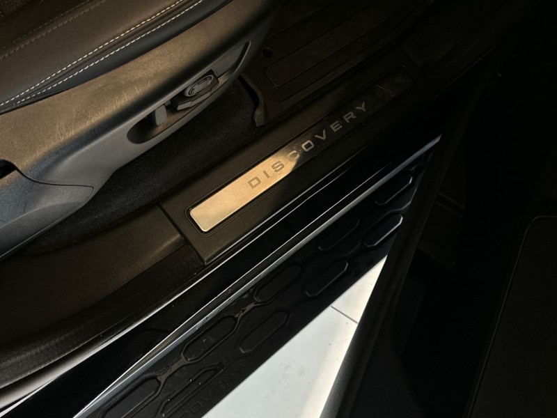 2024 (73) LAND ROVER DISCOVERY 3.0 D300 S 5dr Auto 5051170