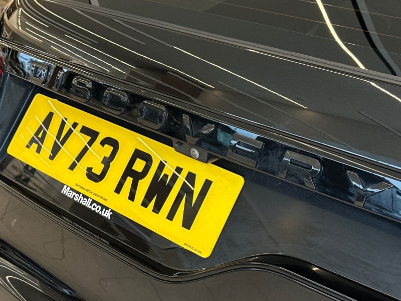 2024 (73) LAND ROVER DISCOVERY 3.0 D300 S 5dr Auto 5051177