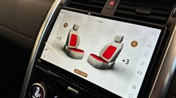 2024 (73) LAND ROVER DISCOVERY 3.0 D300 S 5dr Auto 5051165