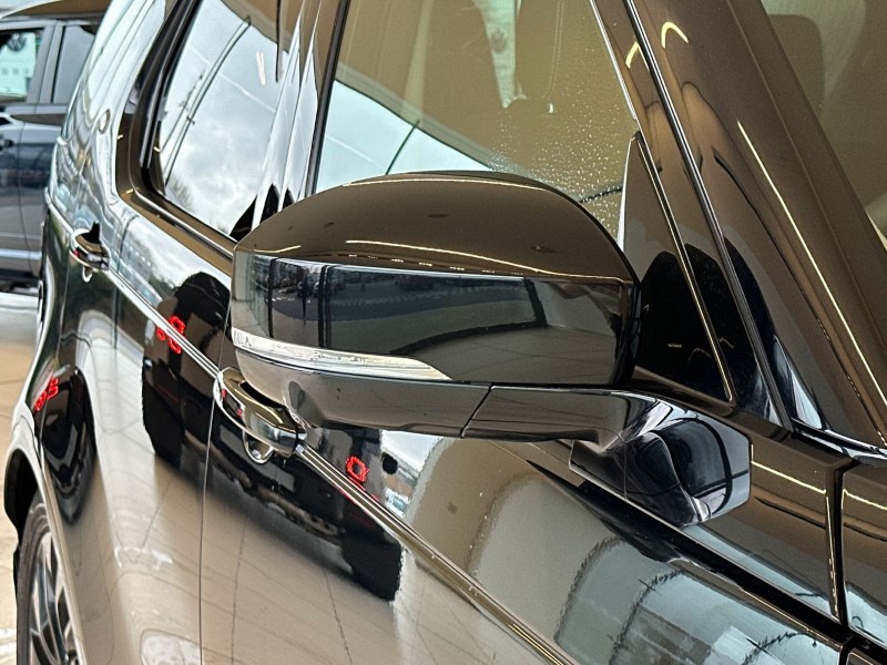 2024 (73) LAND ROVER DISCOVERY 3.0 D300 S 5dr Auto 5051182