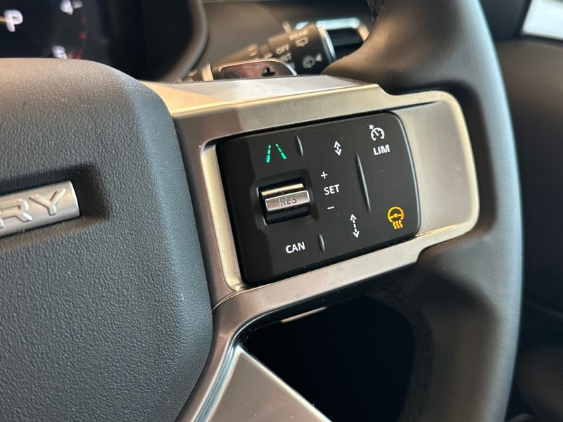 2024 (73) LAND ROVER DISCOVERY 3.0 D300 S 5dr Auto 5051160