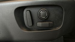 2024 (73) LAND ROVER DISCOVERY 3.0 D300 S 5dr Auto 5051155