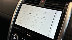 2024 (73) LAND ROVER DISCOVERY 3.0 D300 S 5dr Auto 5051162