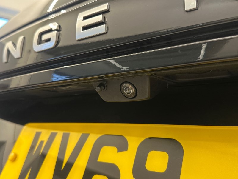 2019 (69) LAND ROVER RANGE ROVER EVOQUE 2.0 D180 SE 5dr Auto 5042419