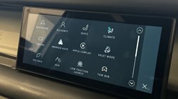 2021 (21) LAND ROVER DEFENDER 3.0 D250 SE 90 3dr Auto 5060389