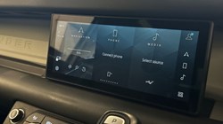 2021 (21) LAND ROVER DEFENDER 3.0 D250 SE 90 3dr Auto 5060388