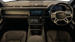 2021 (21) LAND ROVER DEFENDER 3.0 D250 SE 90 3dr Auto 5060368