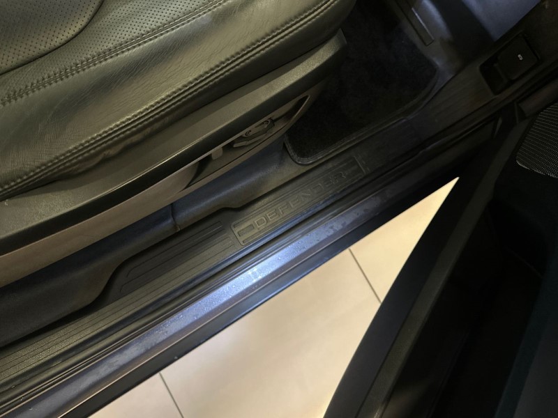 2021 (21) LAND ROVER DEFENDER 3.0 D250 SE 90 3dr Auto 5060397