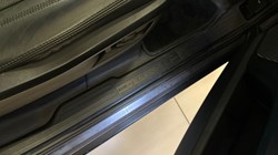 2021 (21) LAND ROVER DEFENDER 3.0 D250 SE 90 3dr Auto 5060397