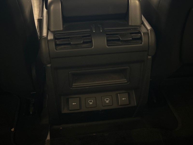 2021 (21) LAND ROVER DEFENDER 3.0 D250 SE 90 3dr Auto 5060377