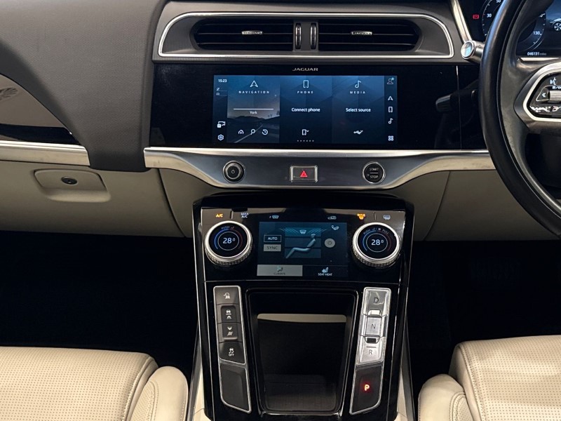 2021 (71) JAGUAR I-PACE 294kW EV400 HSE Black 90kWh 5dr Auto 11kW Charger 5017694