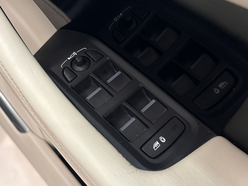 2021 (71) JAGUAR I-PACE 294kW EV400 HSE Black 90kWh 5dr Auto 11kW Charger 5017703