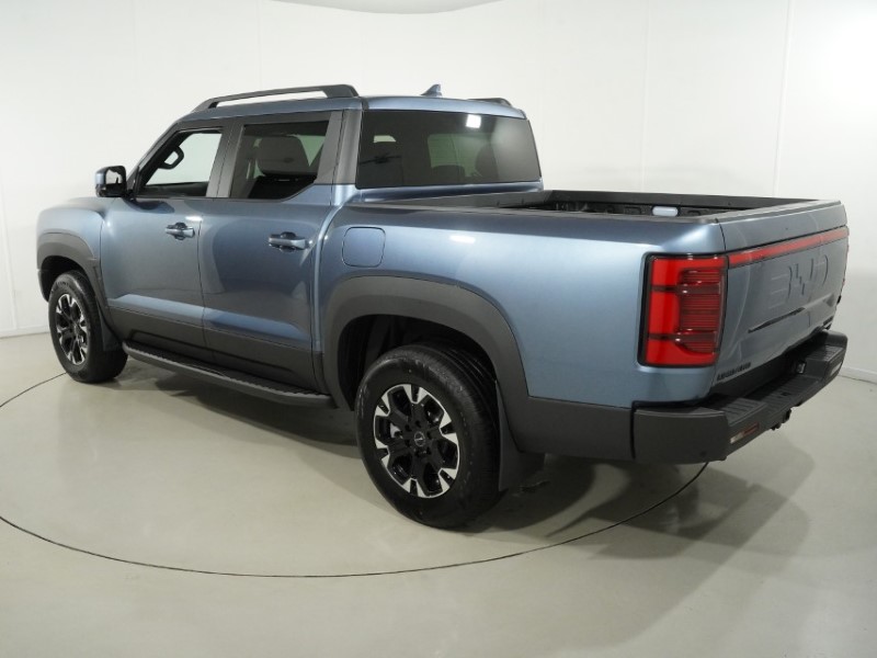 BYD COMMERCIAL SHARK 1.5T DMO Double Cab Pick Up Auto AWD – Video 1 of 1