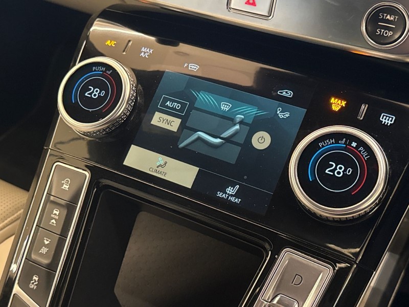 2021 (71) JAGUAR I-PACE 294kW EV400 HSE Black 90kWh 5dr Auto 11kW Charger 5017712