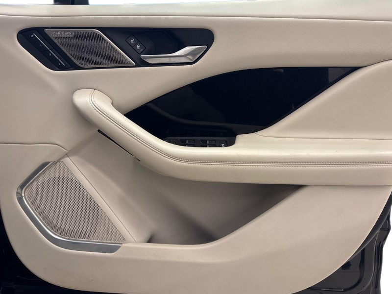 2021 (71) JAGUAR I-PACE 294kW EV400 HSE Black 90kWh 5dr Auto 11kW Charger 5017702