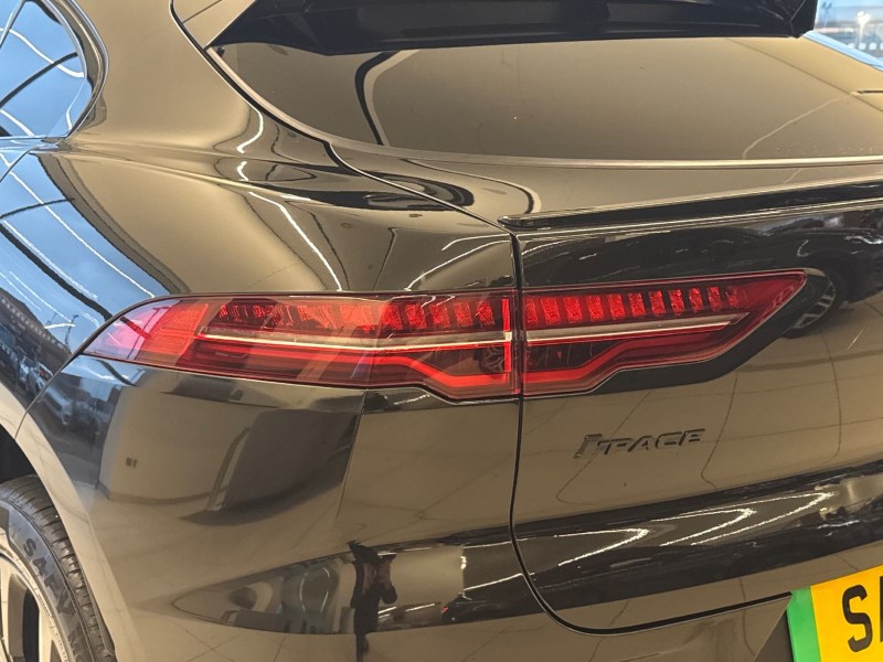 2021 (71) JAGUAR I-PACE 294kW EV400 HSE Black 90kWh 5dr Auto 11kW Charger 5017699