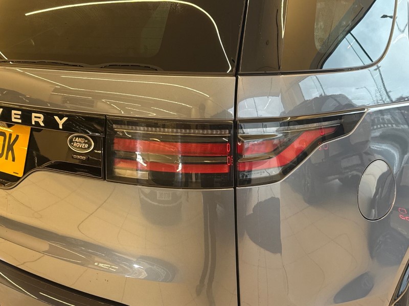 2022 (72) LAND ROVER DISCOVERY 3.0 D300 Metropolitan Edition 5dr Auto 5043322