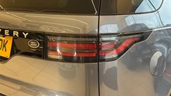 2022 (72) LAND ROVER DISCOVERY 3.0 D300 Metropolitan Edition 5dr Auto 5043322