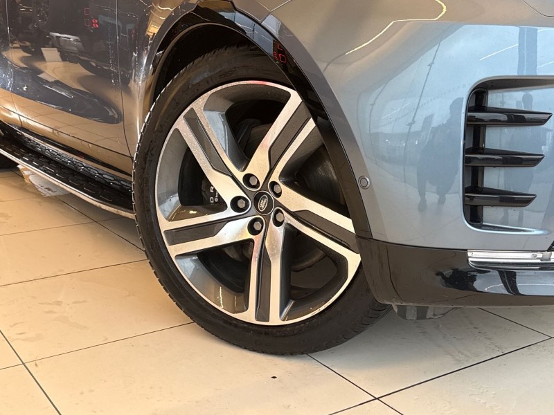 2022 (72) LAND ROVER DISCOVERY 3.0 D300 Metropolitan Edition 5dr Auto 5043319