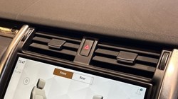 2022 (72) LAND ROVER DISCOVERY 3.0 D300 Metropolitan Edition 5dr Auto 5043311