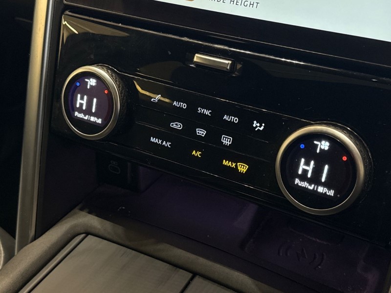 2022 (72) LAND ROVER DISCOVERY 3.0 D300 Metropolitan Edition 5dr Auto 5043308