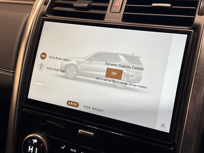 2022 (72) LAND ROVER DISCOVERY 3.0 D300 Metropolitan Edition 5dr Auto 5043309