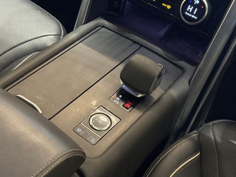 2022 (72) LAND ROVER DISCOVERY 3.0 D300 Metropolitan Edition 5dr Auto 5043289