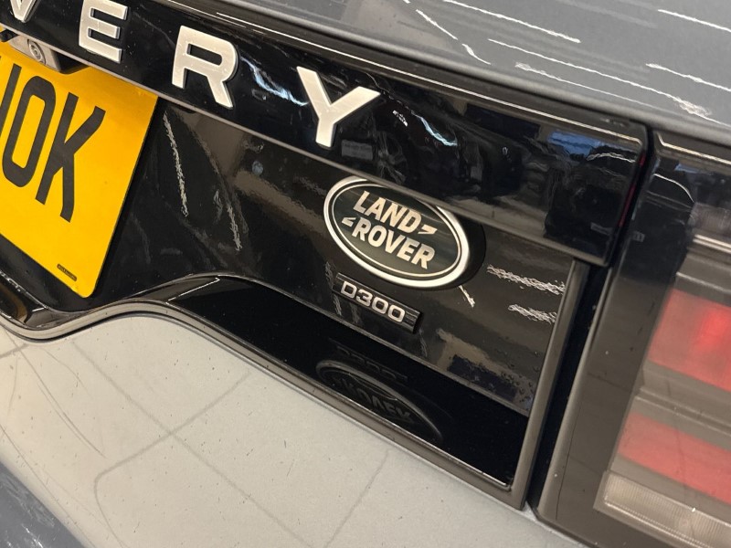 2022 (72) LAND ROVER DISCOVERY 3.0 D300 Metropolitan Edition 5dr Auto 5043321