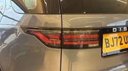 2022 (72) LAND ROVER DISCOVERY 3.0 D300 Metropolitan Edition 5dr Auto 5043295