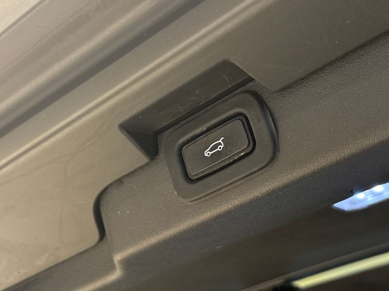 2022 (72) LAND ROVER DISCOVERY 3.0 D300 Metropolitan Edition 5dr Auto 5043315