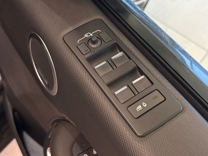 2022 (72) LAND ROVER DISCOVERY 3.0 D300 Metropolitan Edition 5dr Auto 5043299