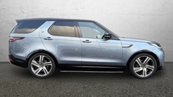2022 (72) LAND ROVER DISCOVERY 3.0 D300 Metropolitan Edition 5dr Auto 5043281