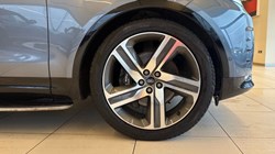 2022 (72) LAND ROVER DISCOVERY 3.0 D300 Metropolitan Edition 5dr Auto 5043284