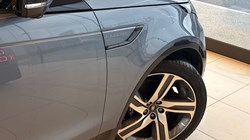 2022 (72) LAND ROVER DISCOVERY 3.0 D300 Metropolitan Edition 5dr Auto 5043324