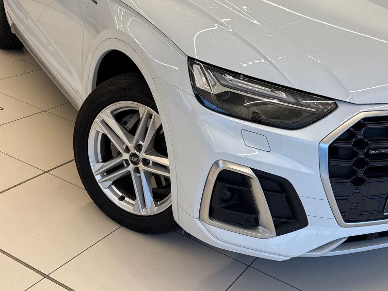 2021 (21) AUDI Q5 40 TDI Quattro S Line 5dr S Tronic 5019993