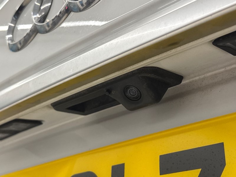 2021 (21) AUDI Q5 40 TDI Quattro S Line 5dr S Tronic 5019992