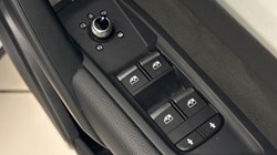 2021 (21) AUDI Q5 40 TDI Quattro S Line 5dr S Tronic 5019975