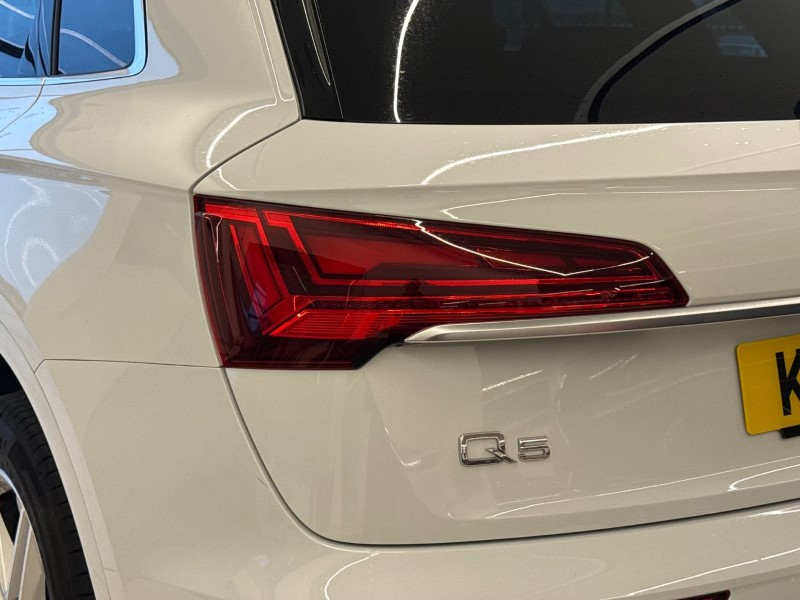 2021 (21) AUDI Q5 40 TDI Quattro S Line 5dr S Tronic 5019972
