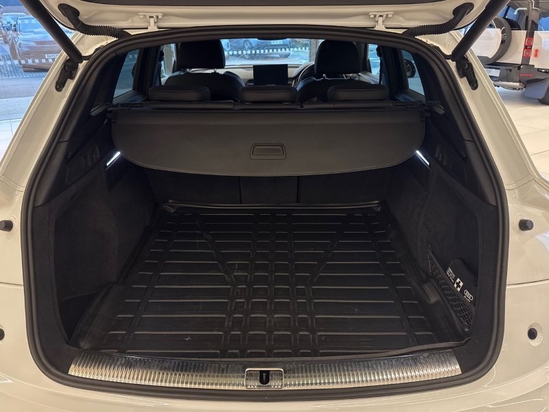 2021 (21) AUDI Q5 40 TDI Quattro S Line 5dr S Tronic 5019963
