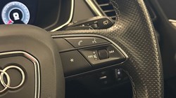 2021 (21) AUDI Q5 40 TDI Quattro S Line 5dr S Tronic 5019981