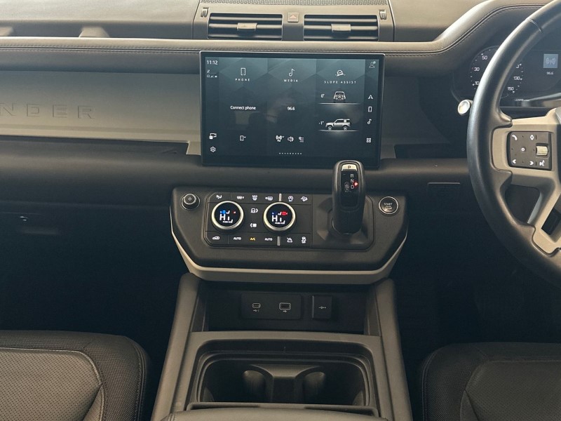 2022 (72) LAND ROVER DEFENDER 3.0 D250 X-Dynamic HSE 90 3dr Auto 5115577