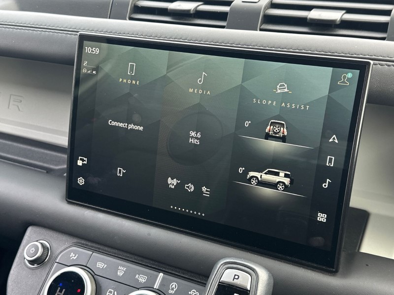 2022 (72) LAND ROVER DEFENDER 3.0 D250 X-Dynamic HSE 90 3dr Auto 5202393