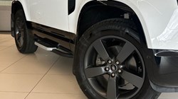 2022 (72) LAND ROVER DEFENDER 3.0 D250 X-Dynamic HSE 90 3dr Auto 5115607