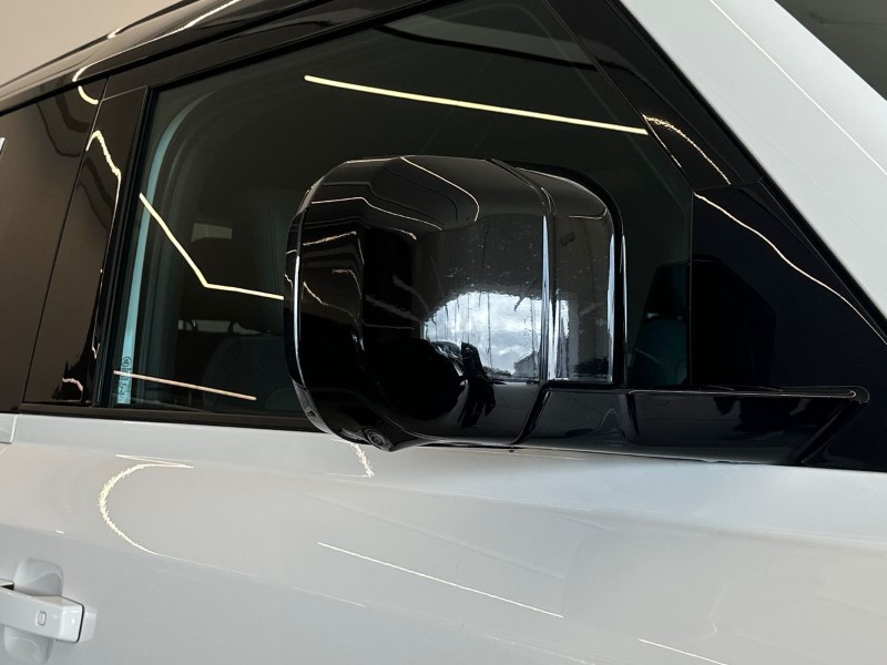 2022 (72) LAND ROVER DEFENDER 3.0 D250 X-Dynamic HSE 90 3dr Auto 5202412